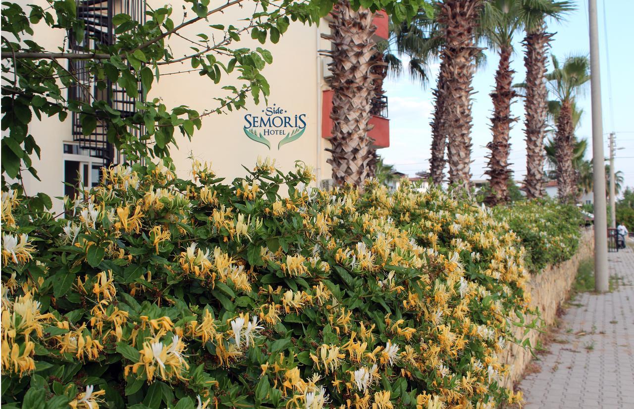 Semoris Hotel Side Exterior foto